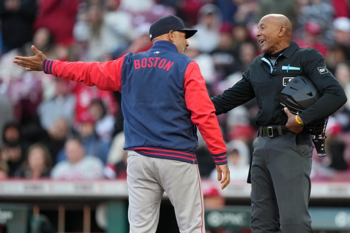 Umpire CB Bucknor has 6 calls overturned during one game in embarrassing ABS moment