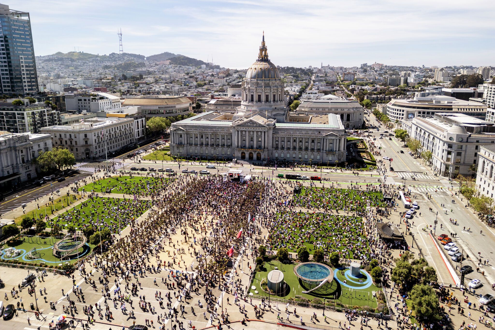 No Kings protests: Thousands rally in Bay Area on global day of action