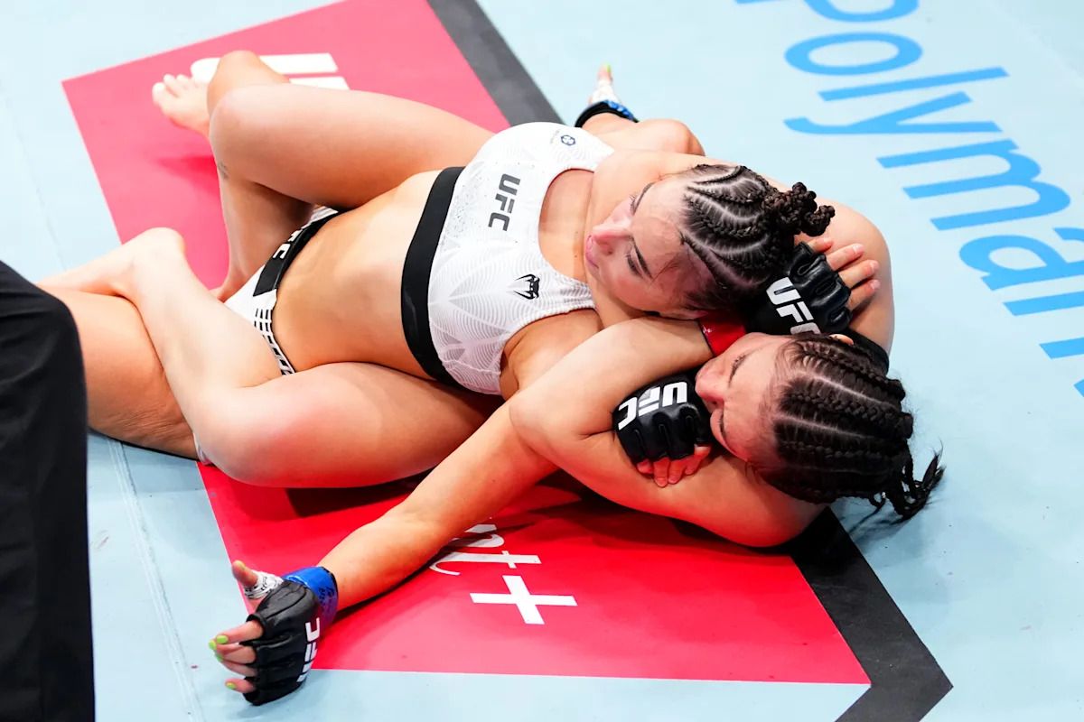 UFC Seattle: Alexa Grasso chokes out unconscious Maycee Barber after KO of the Year candidate